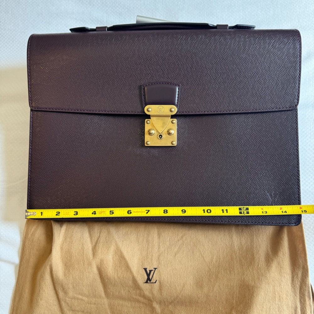 😘Louis Vuitton Tiaga Briefcase